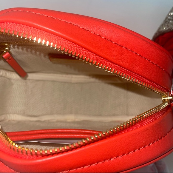 Tory Burch Kira Camera Bag In Bright Samba Color- New W/ Tag & Dust Bag- Reemoly - Picture 11 of 16